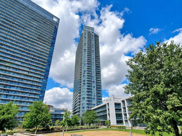2015 Sheppard Ave E, Toronto, ON
