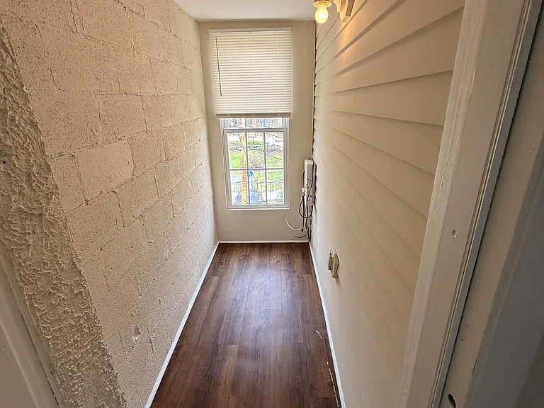 1504 Isherwood St NE — Photo 13