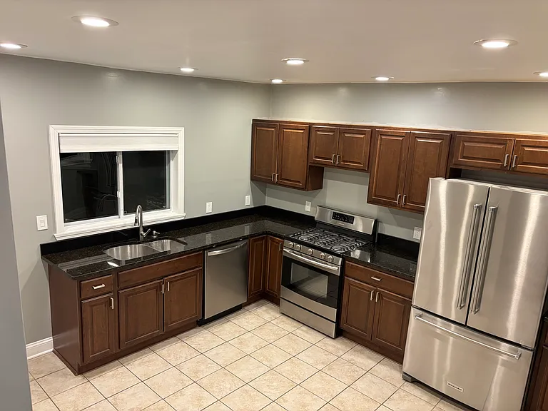 Large Eat In Kitchen, Backyard View