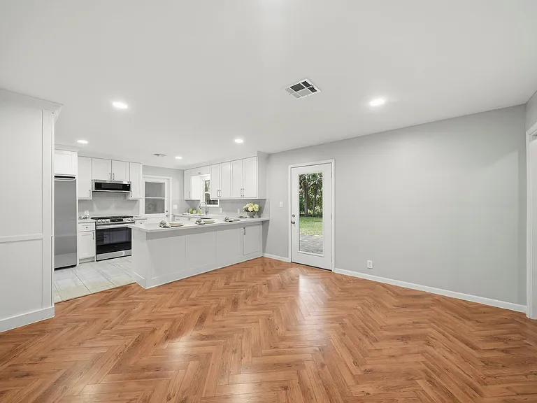 4614 Hummingbird St — Photo 19