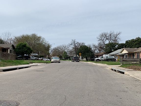 5th image of 719 Jennings Ave