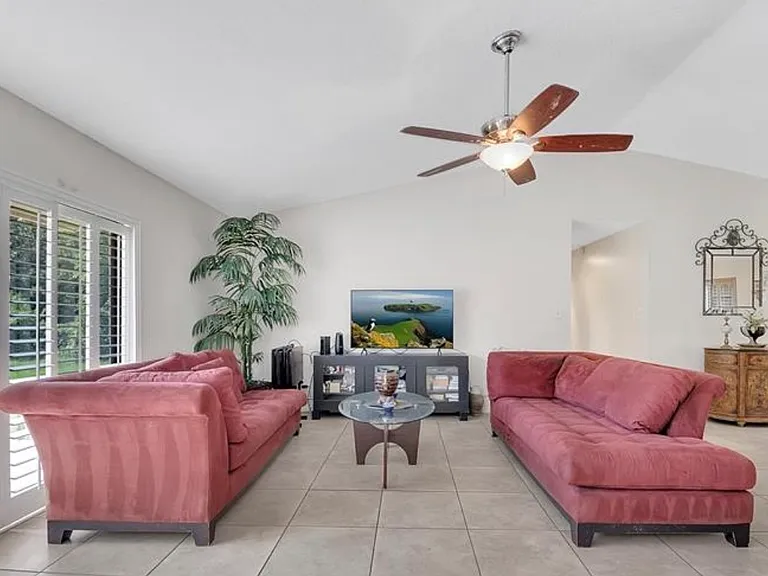 1849 E Crowley Cir — Photo 12