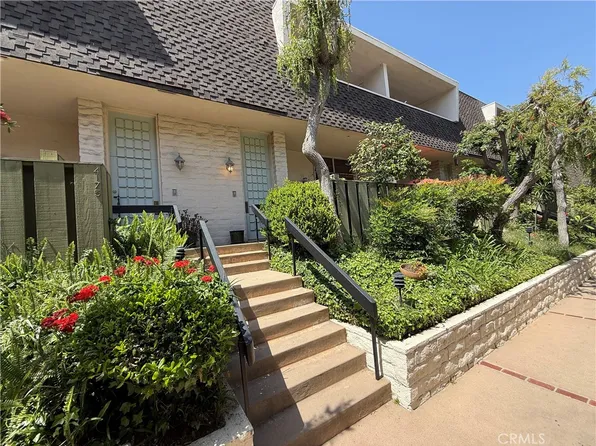 4173 W Sarah St #8, Burbank, CA 91505