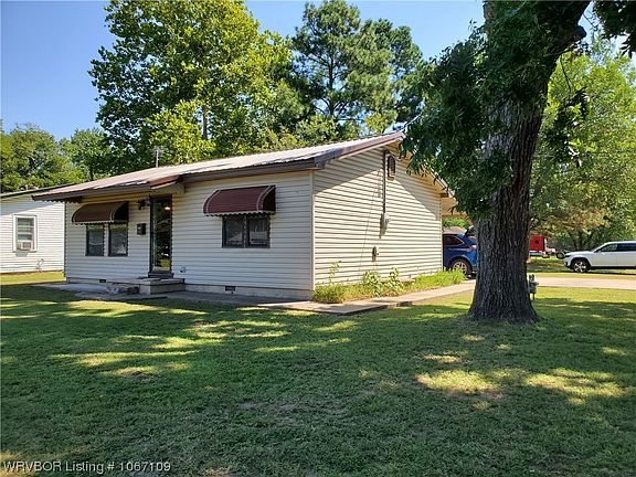 502 NE 5th St, Stigler, OK 74462 | MLS #1067109 | Zillow