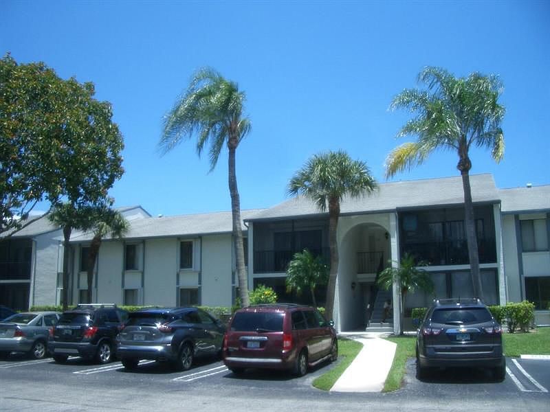 1st image of 1003 Green Pine Blvd APT E2