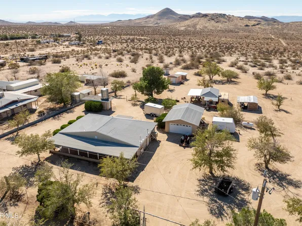 3350 Dawn Rd, Rosamond, CA 93560