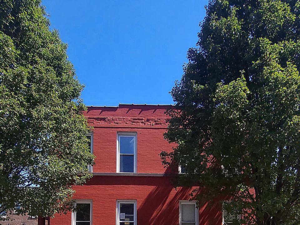 1st image of 3508 Iowa Ave Floor 1