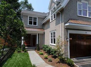 33 Witch Ln, Norwalk, CT 06853