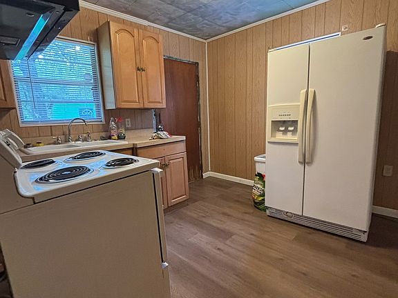 4th image of 397 Cypress Creek Rd