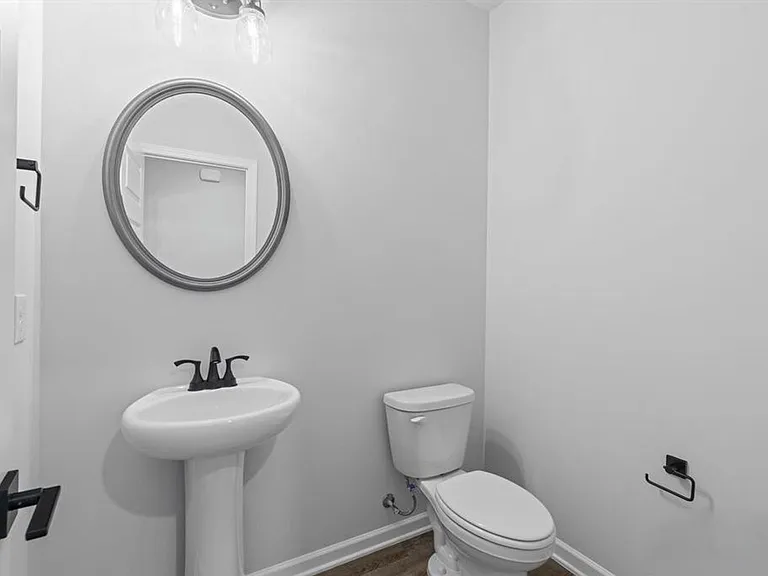 127 Huffman St — Photo 3
