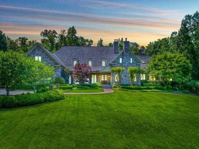 1190 W Garmon Rd, Sandy Springs, GA, 30327