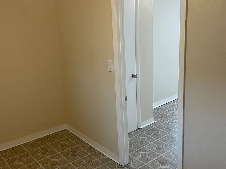 634 New Point Rd #2A — Photo 8