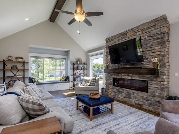 4726 Stone Mountain Pkwy, Columbia, MO 65201