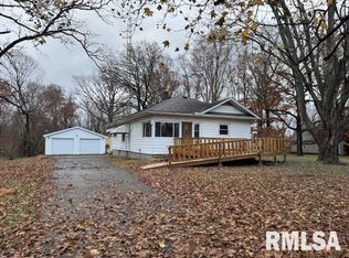 5267 Old North Rd, Christopher, IL 62822