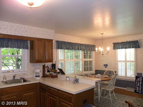 4th image of 4547 Sawgrass Ct