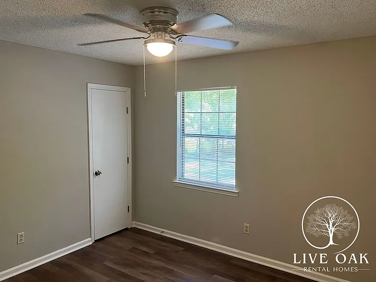 708 Timber Ridge Trl — Photo 8