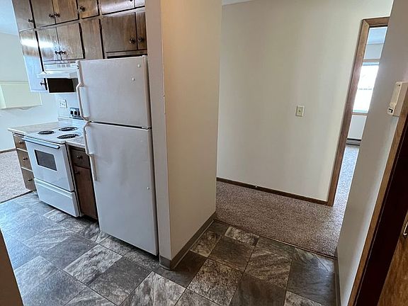 2nd image of 301 30th Ave N #202
