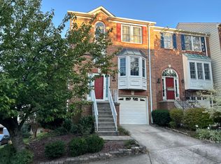 2101 Patty Ln, Vienna, VA 22182