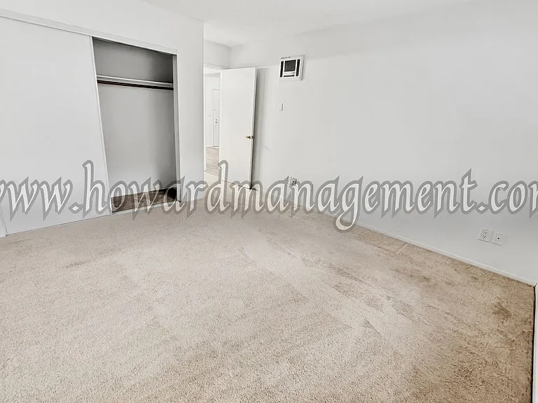 323 Bicknell — Photo 5