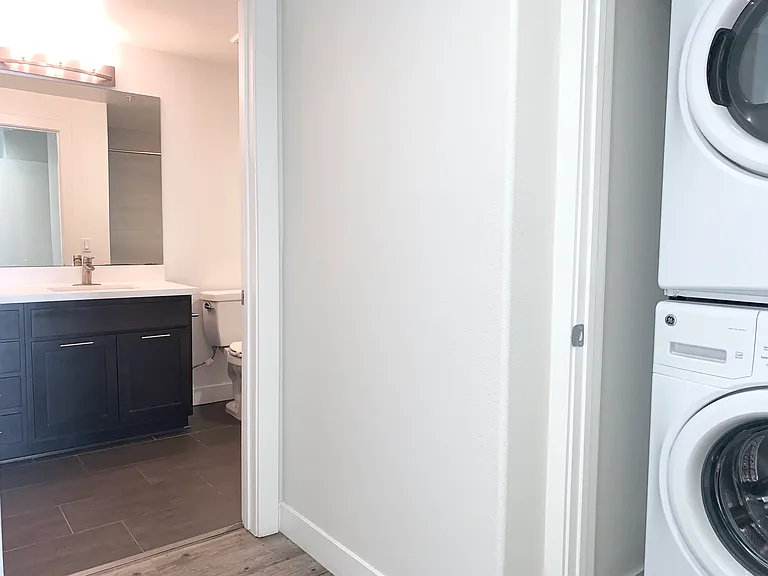 Urbana East Village Rental Flats — Photo 39
