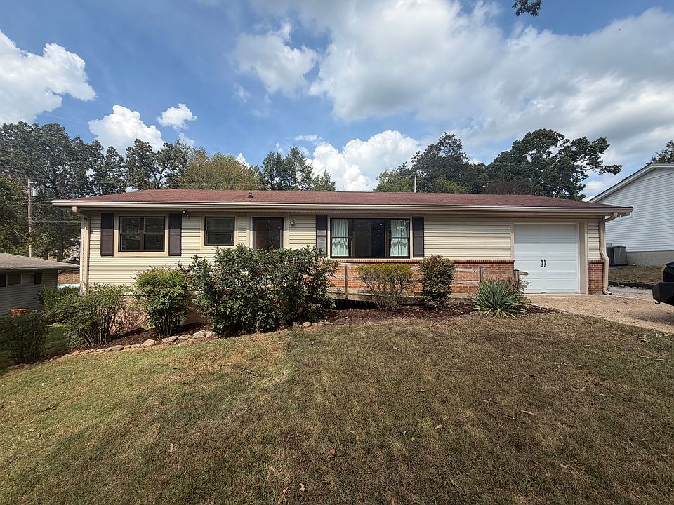1st image of 1203 Cranbrook Dr