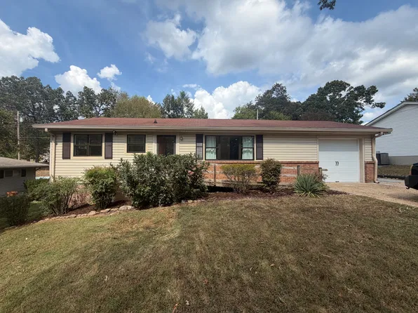 1203 Cranbrook Dr, Hixson, TN 37343