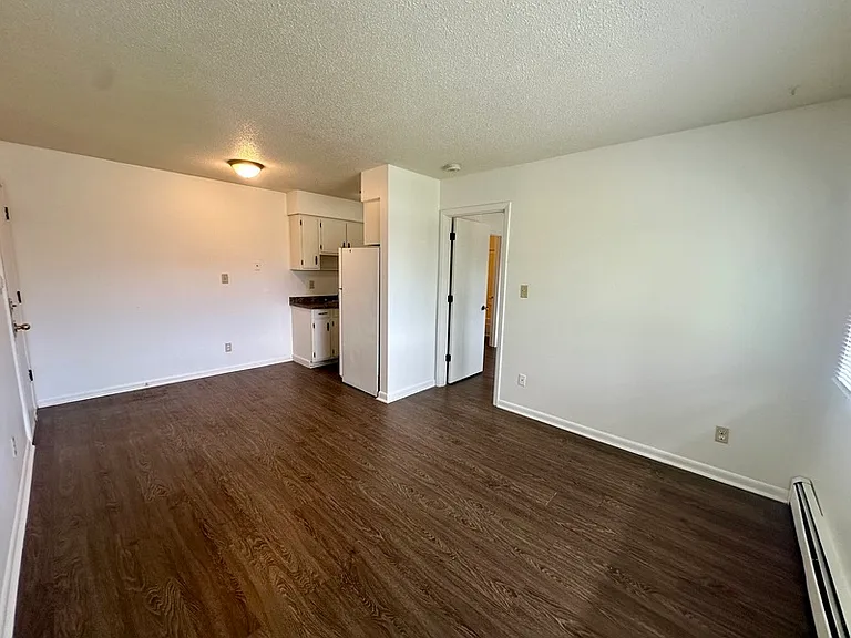 1465 Meadowview Dr #5 — Photo 6