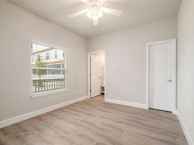 622 NW 3rd Ave #5 — Photo 14