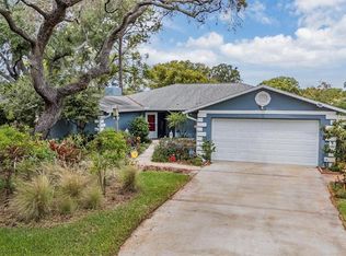 7450 Lake Forest Cir, Port Richey, FL 34668