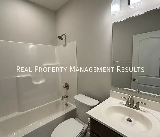 4814 Alaina Dr — Photo 9