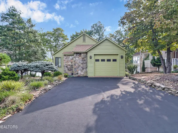 50 Hickory Cove Ln, Fairfield Glade, TN 38558