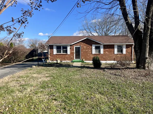 614 Volunteer Dr, White House, TN 37188