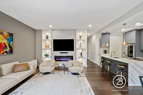 Sold by Compass | media 1