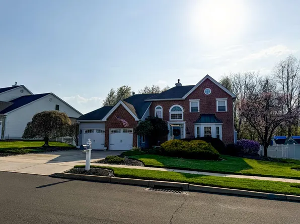 40 Green Mdw, Langhorne, PA 19047