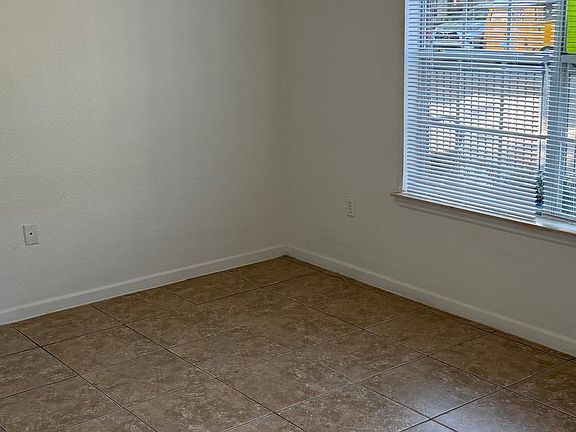 4th image of 13103 Mulberry Park Dr APT 811