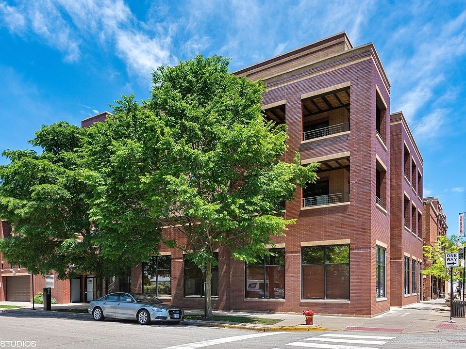 1st image of 3207 N Clifton Ave APT 301