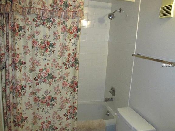 5th image of 180 Magnolia Woods Ct APT 10B