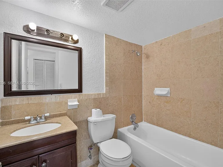 6001 Shakerwood Cir #108 — Photo 18