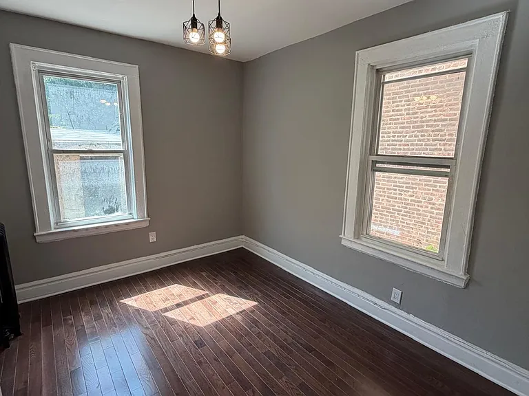 843 S 19th St #1R — Photo 6