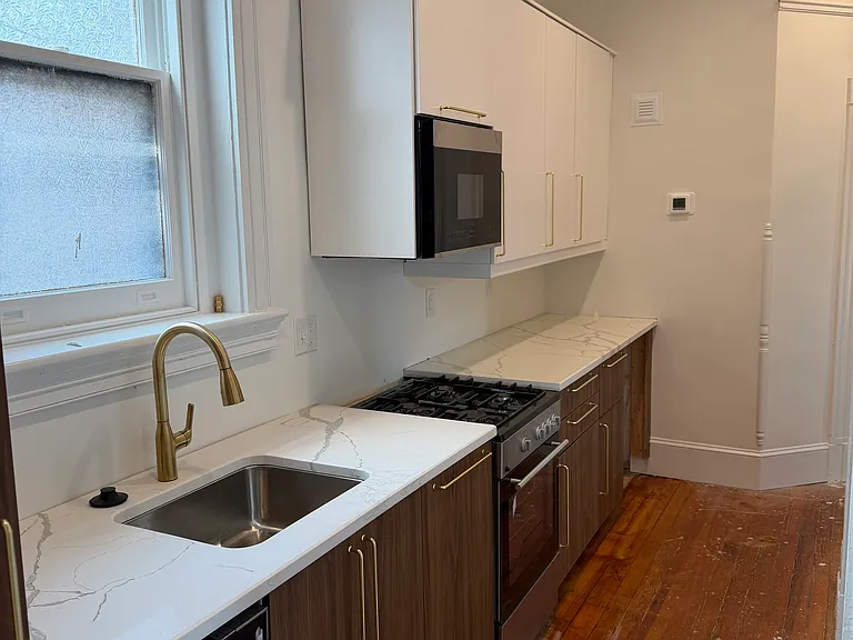 2312 Grove Ave #3 — Photo 2