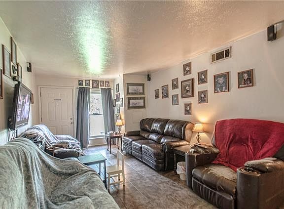 5th image of 4106 Hanover Dr