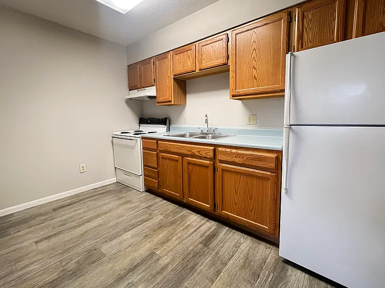 2550 N Limestone St — Photo 25