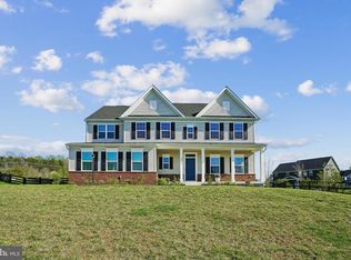 8016 International Dr, Warrenton, VA