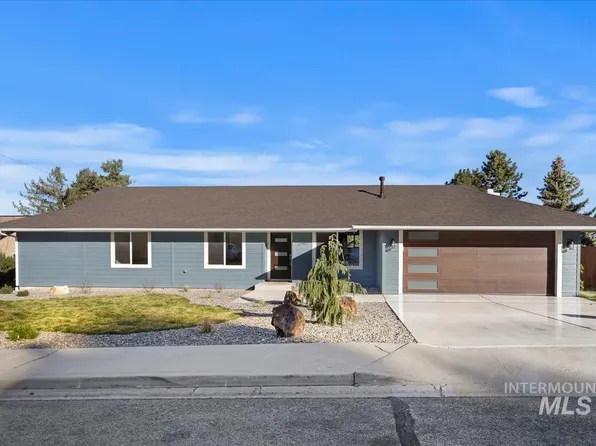 2967 N Selkirk Dr, Boise, ID 83702