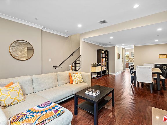 3rd image of 3000 Federal Ave APT 105
