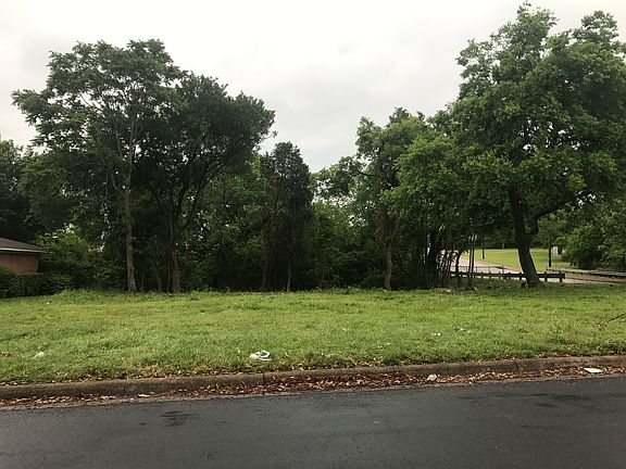 5th image of 2706 King Cole Dr