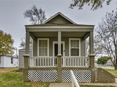 902 N 9th St, Leavenworth, KS, 66048