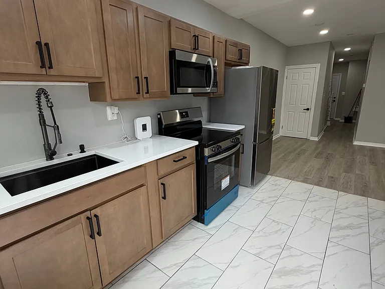 3306 W Franklin St #MAIN — Photo 5