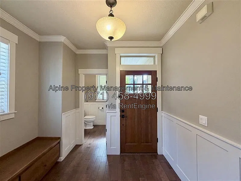 5 bed, 2.5 bath, 2191 sqft, $3,300 — Photo 4