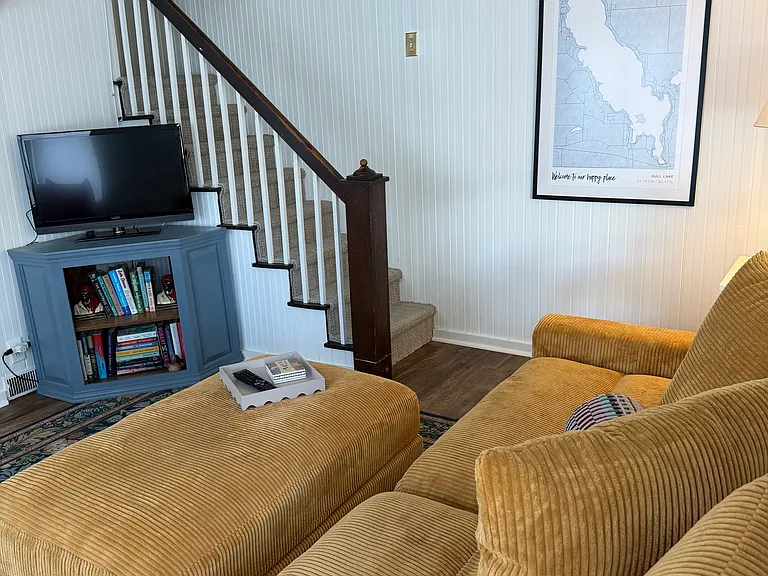 2036 Midlake Dr — Photo 27